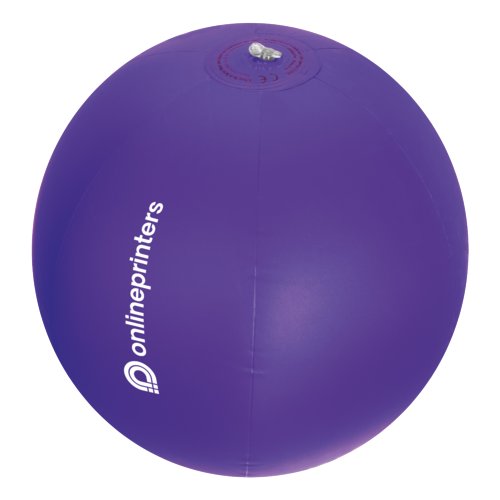 Paarse plastic strandbal met opblaasbaar ventiel.