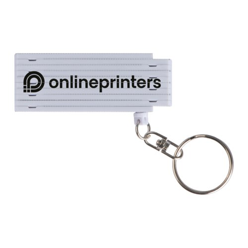 Witte sleutelhanger met intrekbare band en metalen ring.