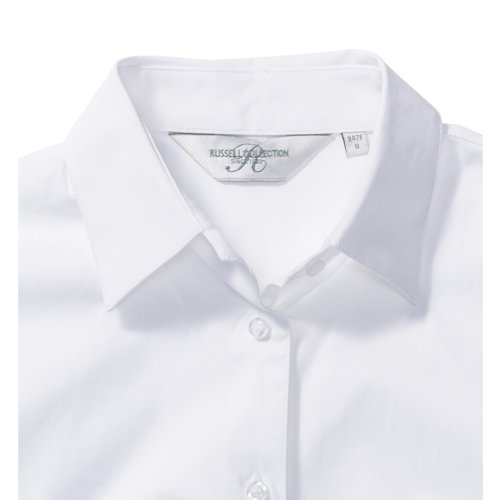Witte damesblouse van katoenmix met korte mouwen.
