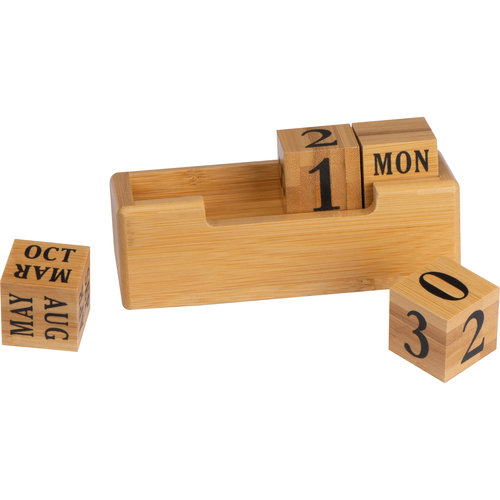 Beige houten bureaukalender met verwisselbare blokken.