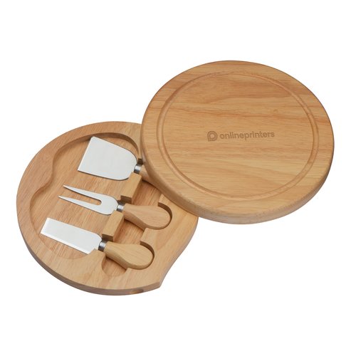 Beige houten kaasplank met bijpassende kaasmessen.