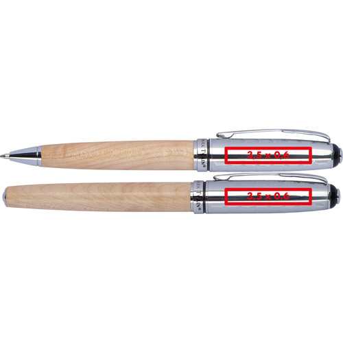 Houtkleurige schrijfset met balpen en vulpen.