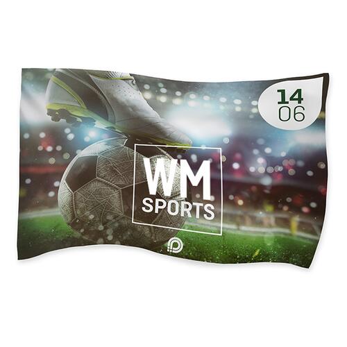 Polyester vlag voor buitengebruik met verstevigde randen.