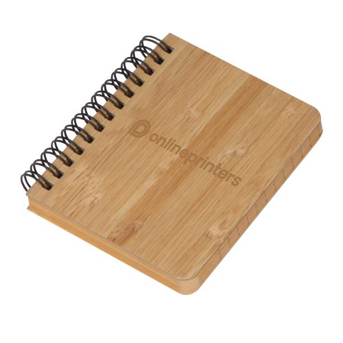 Licht houten notitieboek met spiraalbinding.
