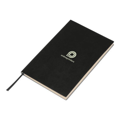 Zwart notitieboek met harde kaft en lint.