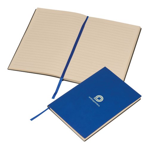 Blauw notitieboek met harde kaft en lintbladwijzer.