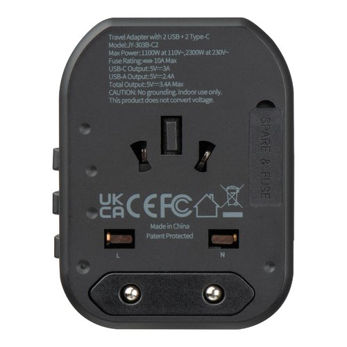 Zwarte reisadapter met USB-poorten.