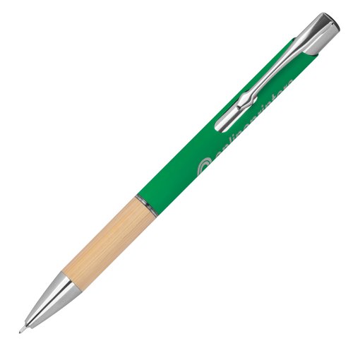 Groene gerecyclede gelpen met metalen elementen en clip.