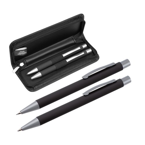 Zwarte schrijfset met balpen en etui.