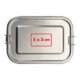 Metalen lunchbox met sluitclips.