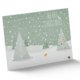 Groene papieren adventskalender met genummerde vakjes.