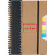Bruin notitieboek met spiraalbinding, elastiek en plaknotities.